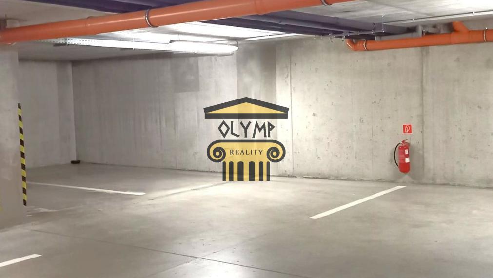 Prenájom vnútorné garážové PARKOVACIE STÁTIE v širšom centre, pri Medickej záhrade, Bratislava I, Strážnicka