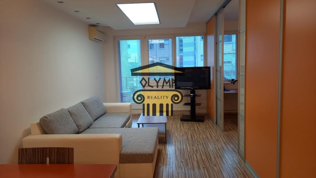 OLYMP – Veľký tehlový 2-izb. byt s balkónom a s predelenou izbou na dve časti v novostavbe na Kresánkovej ul.