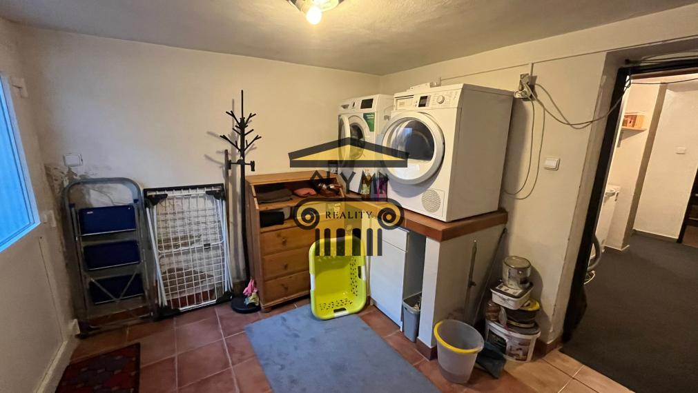 EXKLUZÍVNE na predaj – čarovný 5-izbový RD s vôňou borovicového lesa na veľmi dobrej adrese v Lozorne, pozemok 552 m2