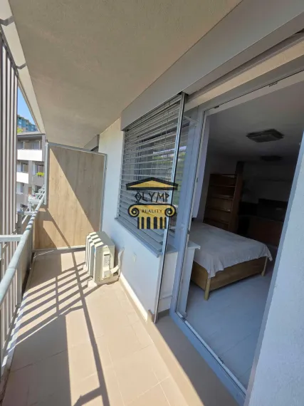 Exkluzívne bývanie pre NÁROČNÝCH - prenájom zariadený APARTMÁN s loggiou a parkovacím miestom v projekte BOOMERANG, Hudecova ul. v Karlovej Vsi