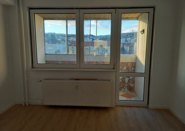 OLYMP – Predaj 3-izbového bytu s loggiou v zateplenom dome na Budyšínskej ulici