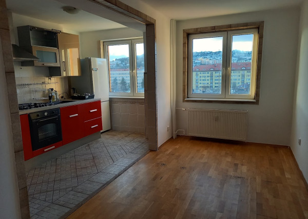 OLYMP – Predaj 3-izbového bytu s loggiou v zateplenom dome na Budyšínskej ulici