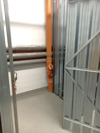 Exkluzívne bývanie pre NÁROČNÝCH - prenájom zariadený APARTMÁN s loggiou a parkovacím miestom v projekte BOOMERANG, Hudecova ul. v Karlovej Vsi - fotografia 9
